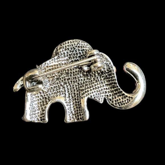 Sparkling Elephant Pin Brooch Pink ABS Clear Crystals - New - Picture 2 of 2